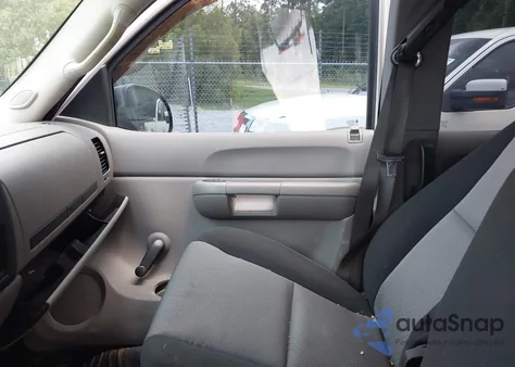 2007 Chevrolet Silverado 1500 Work Truck z USA, uszkodzony, nr VIN 1GCEK19CX7Z539170